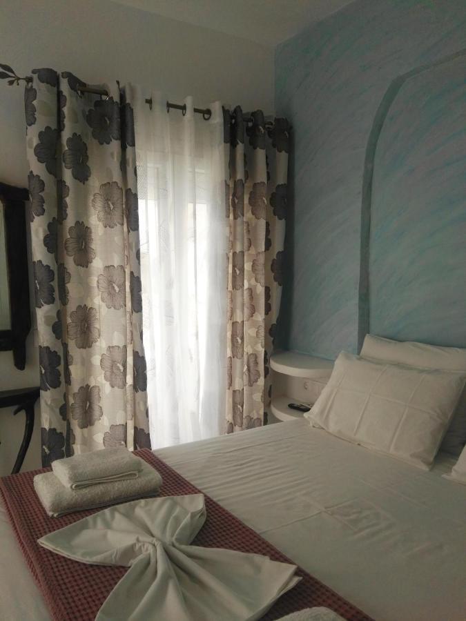 Moments Rooms Adamantas  Exterior photo