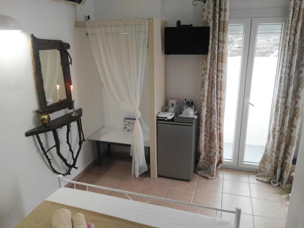 Moments Rooms Adamantas  Exterior photo